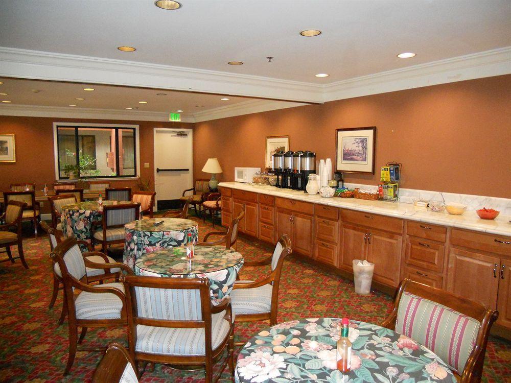 Campbell Inn Hotel Esterno foto